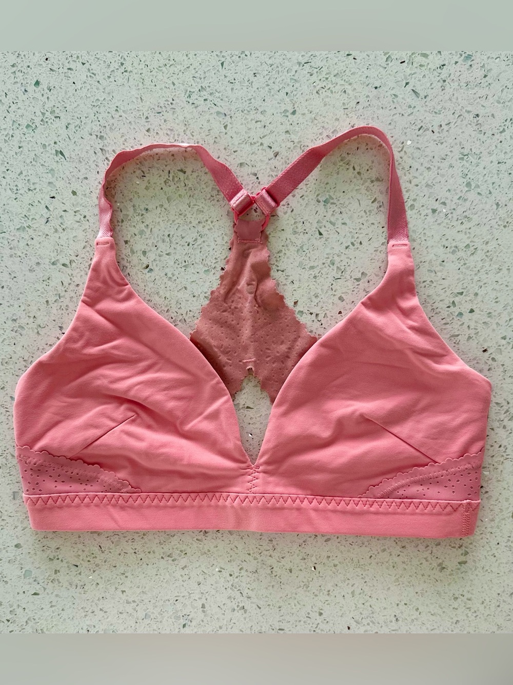 Lululemon Coral Pink Laser Cut Racerback Sports Bra Size 4
